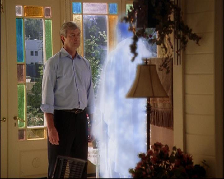 Charmed-Online_dot_net-8x01StillCharmedAndKicking1606.jpg Charmed-Online_dot_net-8x01StillCharmedAndKicking1606.jpg