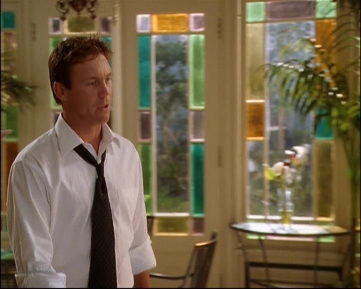 Charmed-Online_dot_net-8x01StillCharmedAndKicking1613.jpg