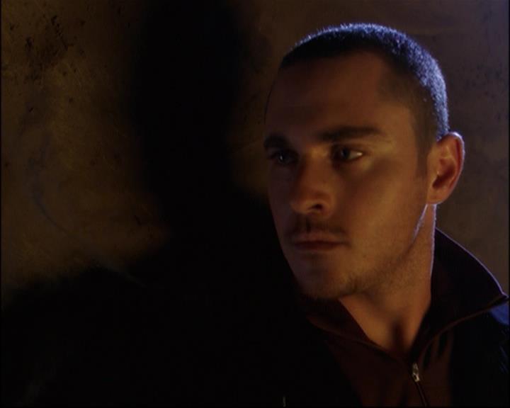Charmed-Online_dot_net-8x01StillCharmedAndKicking1659.jpg