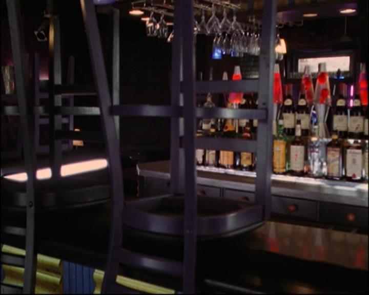 Charmed-Online_dot_net-8x01StillCharmedAndKicking1693.jpg