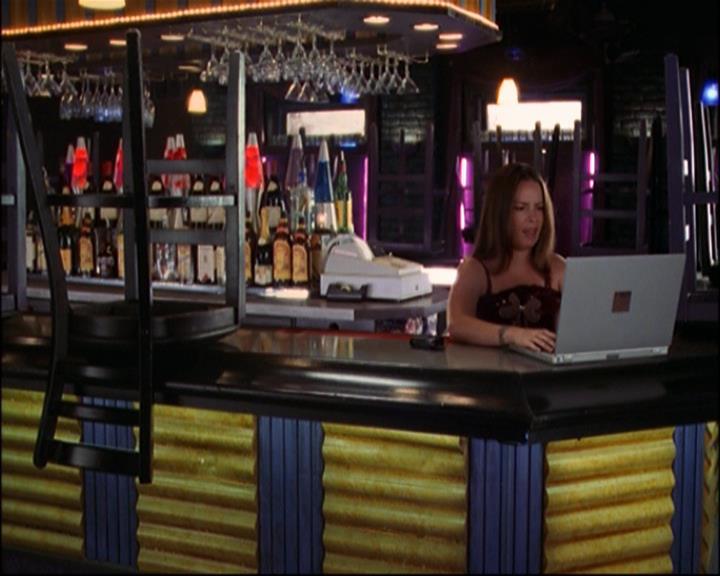 Charmed-Online_dot_net-8x01StillCharmedAndKicking1701.jpg Charmed-Online_dot_net-8x01StillCharmedAndKicking1701.jpg