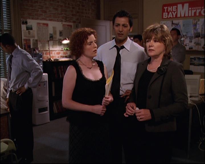 Charmed-Online_dot_net-8x01StillCharmedAndKicking1879.jpg