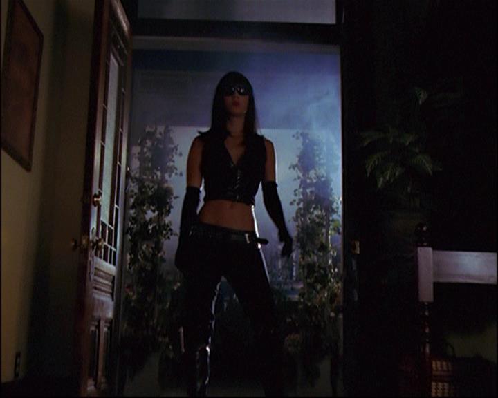 Charmed-Online_dot_net-8x01StillCharmedAndKicking2272.jpg