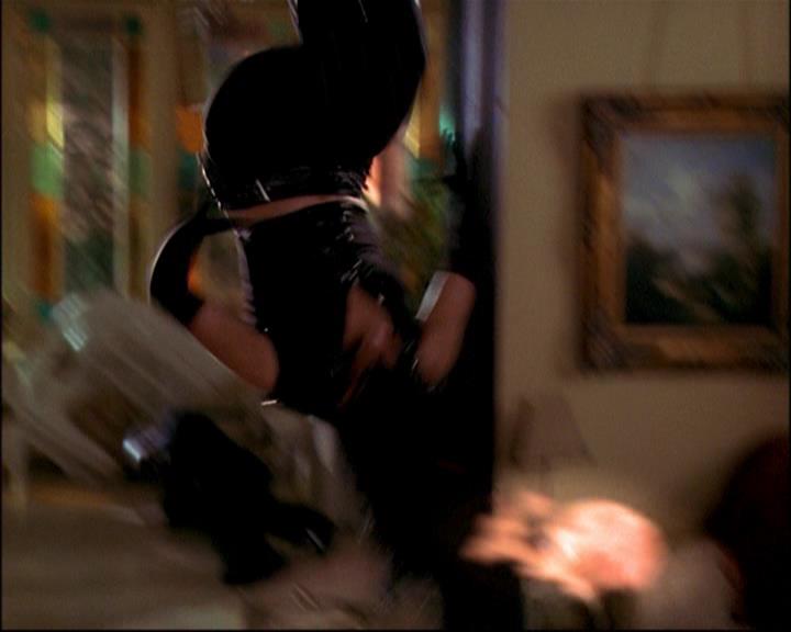 Charmed-Online_dot_net-8x01StillCharmedAndKicking2294.jpg Charmed-Online_dot_net-8x01StillCharmedAndKicking2294.jpg