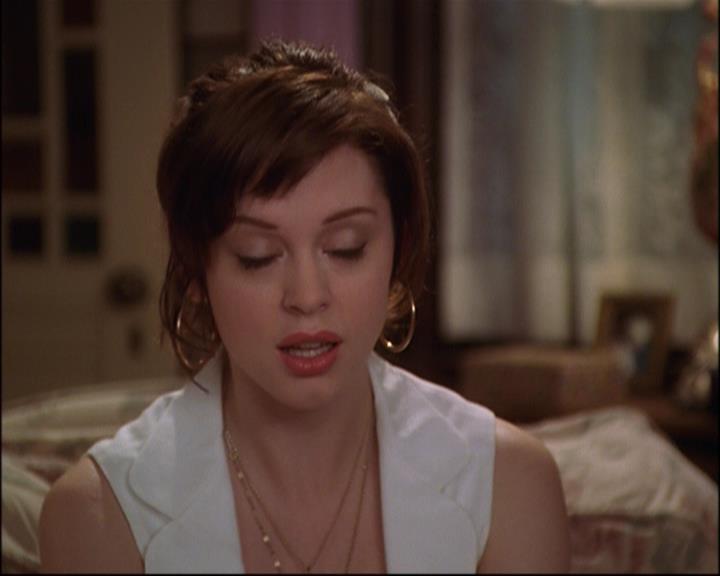 Charmed-Online_dot_net-8x01StillCharmedAndKicking2346.jpg Charmed-Online_dot_net-8x01StillCharmedAndKicking2346.jpg