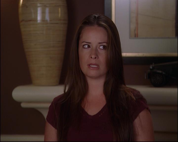 Charmed-Online_dot_net-8x01StillCharmedAndKicking2546.jpg