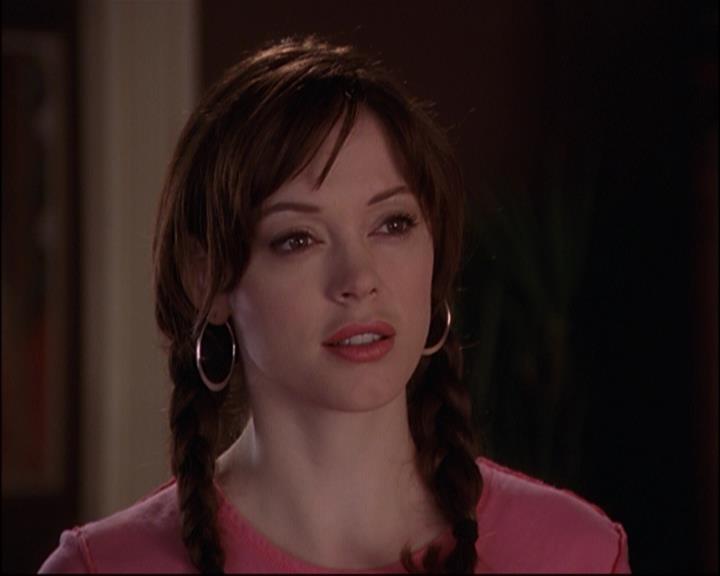 Charmed-Online_dot_net-8x01StillCharmedAndKicking2555.jpg