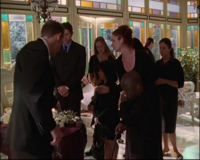 Charmed-Online_dot_net-8x01StillCharmedAndKicking0036.jpg