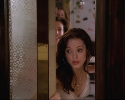 Charmed-Online_dot_net-8x01StillCharmedAndKicking0256.jpg