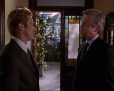 Charmed-Online_dot_net-8x01StillCharmedAndKicking0548.jpg