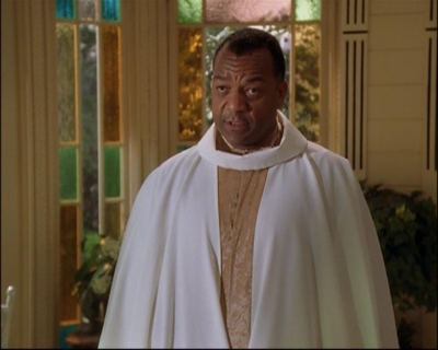 Charmed-Online_dot_net-8x01StillCharmedAndKicking1450.jpg