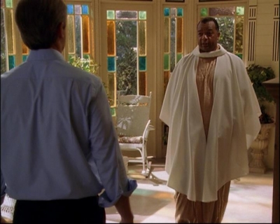 Charmed-Online_dot_net-8x01StillCharmedAndKicking1473.jpg