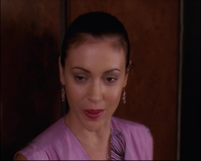 Charmed-Online_dot_net-8x01StillCharmedAndKicking1905.jpg