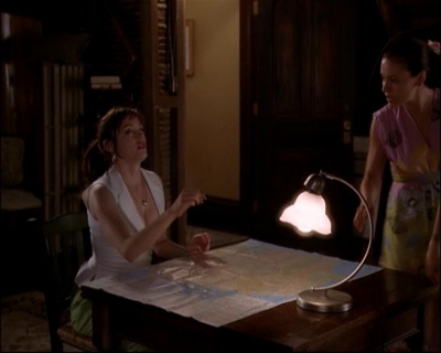 Charmed-Online_dot_net-8x01StillCharmedAndKicking2046.jpg