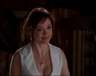 Charmed-Online_dot_net-8x01StillCharmedAndKicking2080.jpg