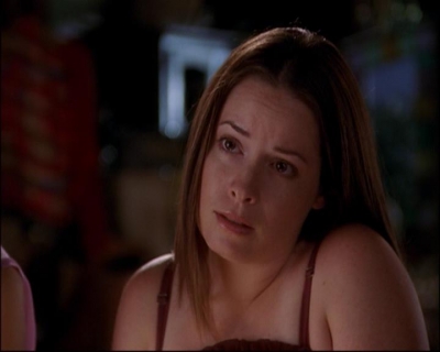 Charmed-Online_dot_net-8x01StillCharmedAndKicking2118.jpg