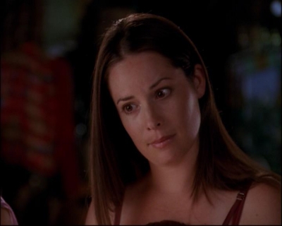 Charmed-Online_dot_net-8x01StillCharmedAndKicking2125.jpg