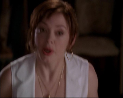 Charmed-Online_dot_net-8x01StillCharmedAndKicking2127.jpg