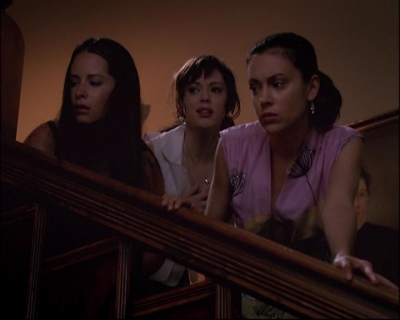 Charmed-Online_dot_net-8x01StillCharmedAndKicking2320.jpg