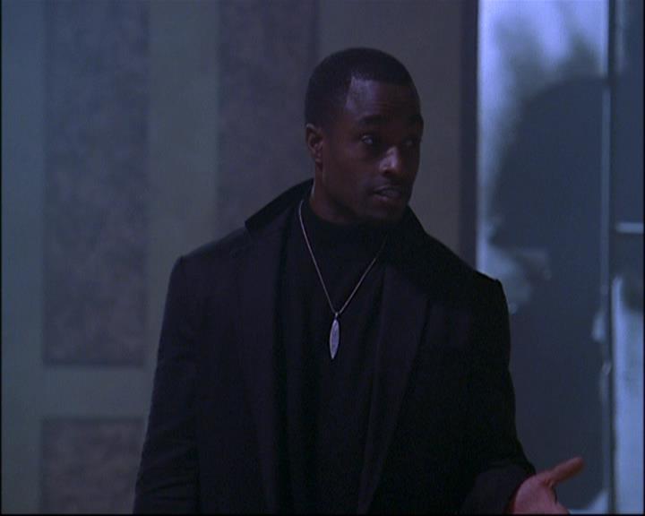 Charmed-Online-dot-net_802MaliceInWonderland0323.jpg