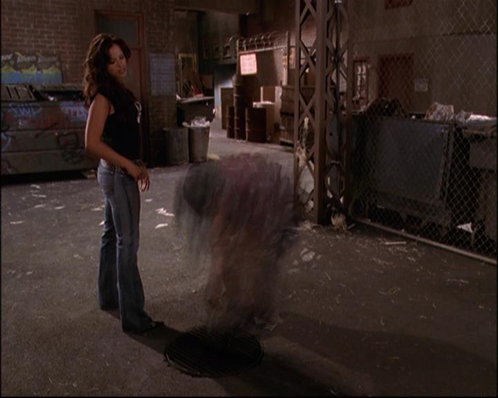 Charmed-Online-dot-net_802MaliceInWonderland0660.jpg