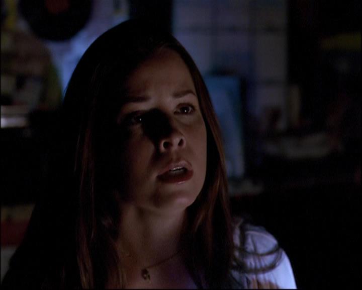 Charmed-Online-dot-net_802MaliceInWonderland0896.jpg