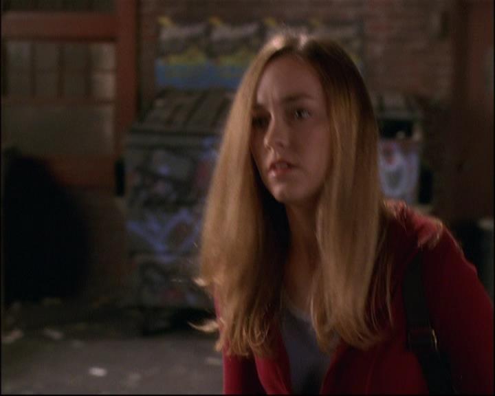 Charmed-Online-dot-net_802MaliceInWonderland1034.jpg
