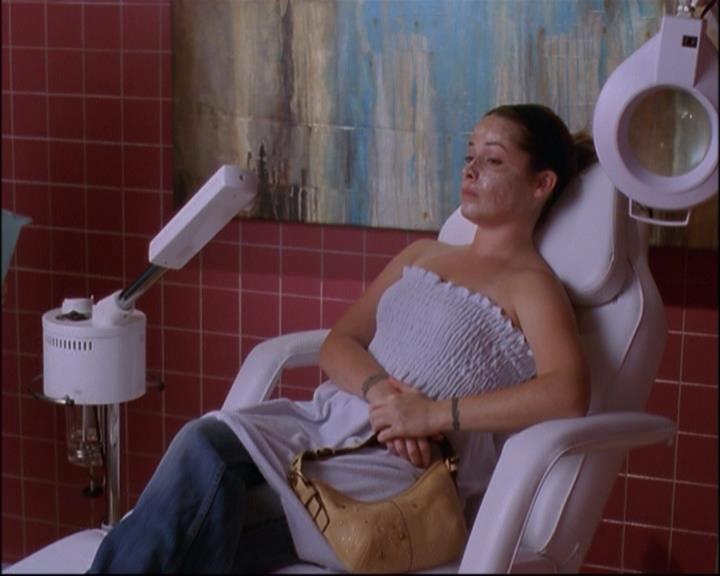 Charmed-Online-dot-net_802MaliceInWonderland1059.jpg