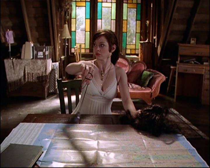 Charmed-Online-dot-net_802MaliceInWonderland1250.jpg
