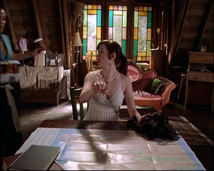 Charmed-Online-dot-net_802MaliceInWonderland1251.jpg