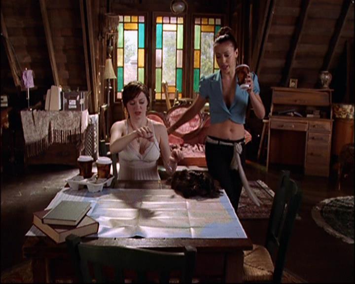 Charmed-Online-dot-net_802MaliceInWonderland1255.jpg