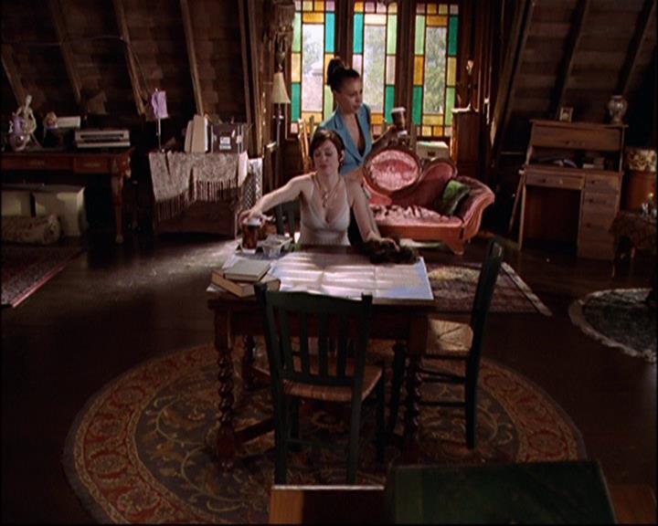 Charmed-Online-dot-net_802MaliceInWonderland1265.jpg