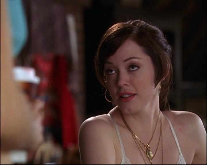 Charmed-Online-dot-net_802MaliceInWonderland1360.jpg