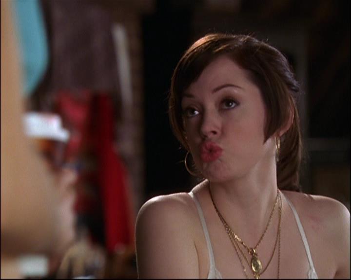 Charmed-Online-dot-net_802MaliceInWonderland1361.jpg