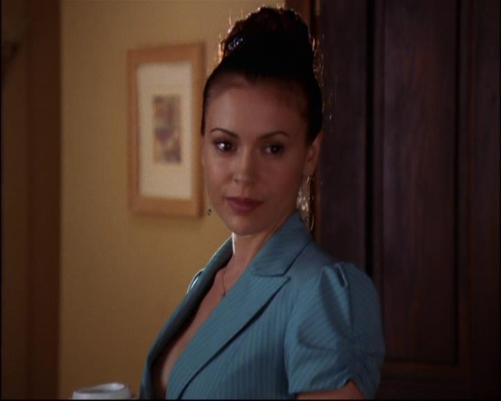 Charmed-Online-dot-net_802MaliceInWonderland1371.jpg