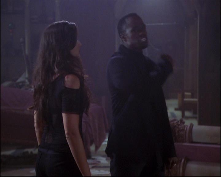 Charmed-Online-dot-net_802MaliceInWonderland1386.jpg