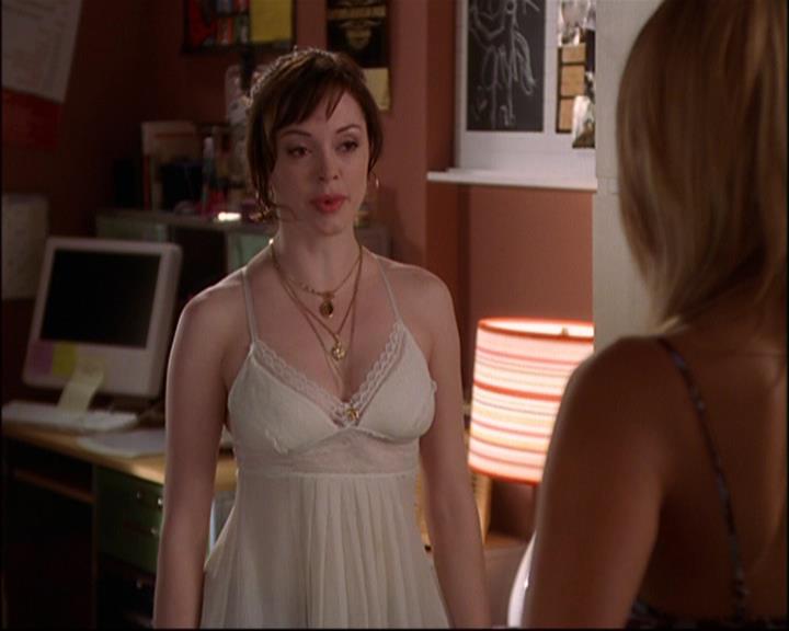 Charmed-Online-dot-net_802MaliceInWonderland1644.jpg