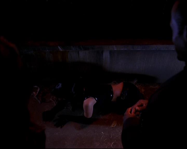 Charmed-Online-dot-net_802MaliceInWonderland1982.jpg