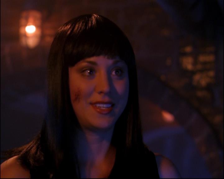 Charmed-Online-dot-net_802MaliceInWonderland2174.jpg