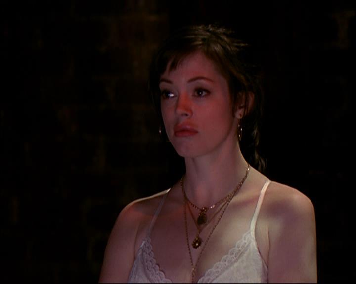 Charmed-Online-dot-net_802MaliceInWonderland2187.jpg