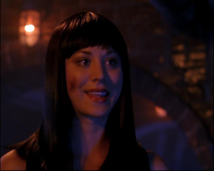 Charmed-Online-dot-net_802MaliceInWonderland2191.jpg