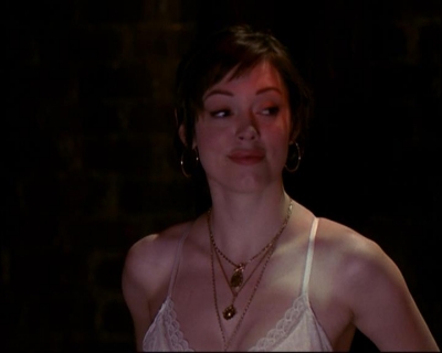 Charmed-Online-dot-net_802MaliceInWonderland2161.jpg