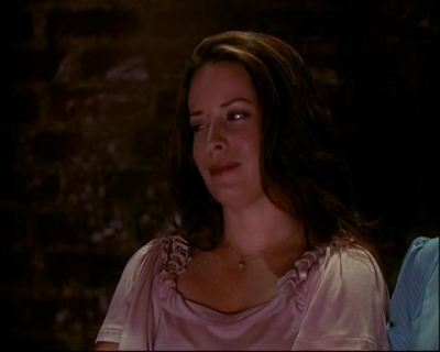 Charmed-Online-dot-net_802MaliceInWonderland2190.jpg