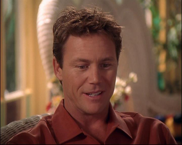 Charmed-Online-dot-net_803RunPiperRun0577.jpg