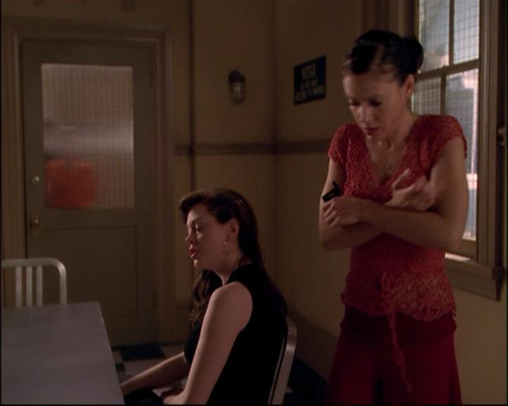 Charmed-Online-dot-net_803RunPiperRun0713.jpg