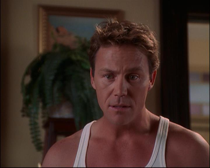 Charmed-Online-dot-net_803RunPiperRun0893.jpg