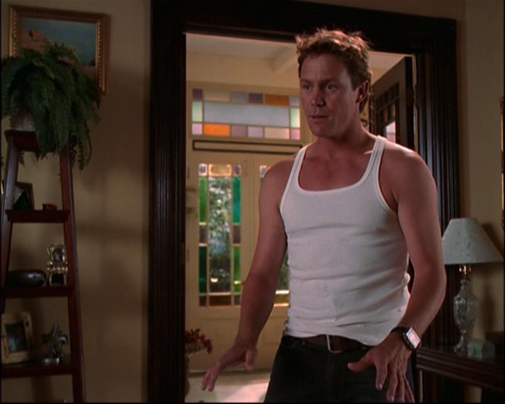 Charmed-Online-dot-net_803RunPiperRun0912.jpg