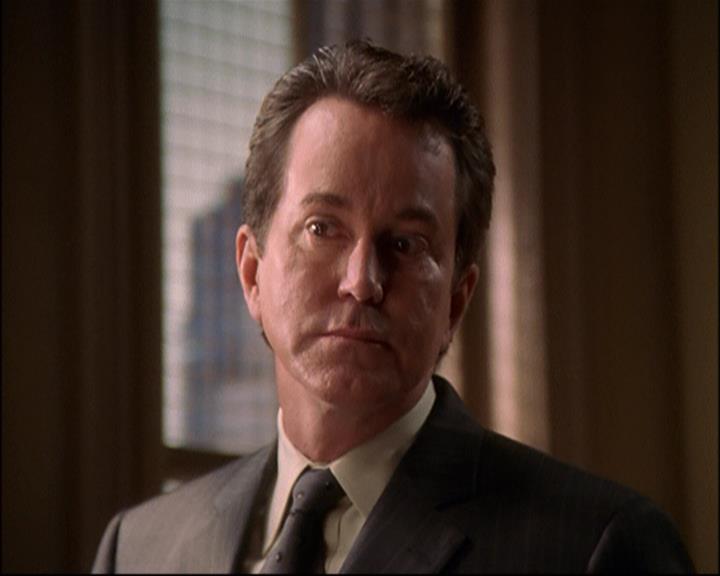 Charmed-Online-dot-net_803RunPiperRun1122.jpg