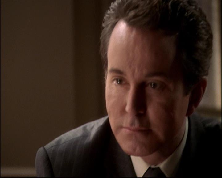 Charmed-Online-dot-net_803RunPiperRun1124.jpg