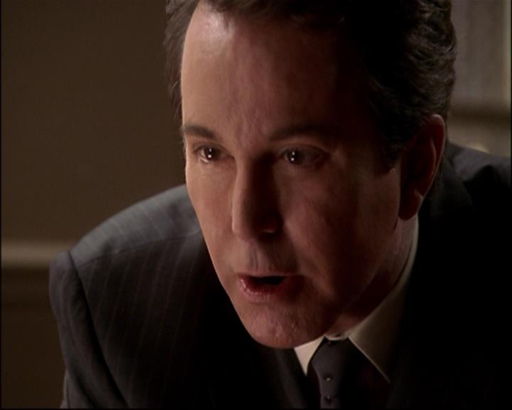 Charmed-Online-dot-net_803RunPiperRun1127.jpg